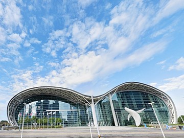 亞灣區~中華三多商圈✨黃金透天店面｜高雄市苓雅區中華四路
