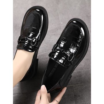 英倫小皮鞋女2025秋季新款漆皮樂福鞋厚底真皮單鞋大碼女鞋41一43