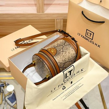 香港品牌真皮女包高級感水桶包女圓柱形斜挎包春夏小包包2025新款