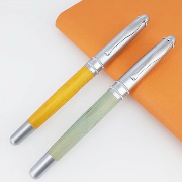 強強滾生活 原木筆 新采幸福桔/自在藍 木頭鋼珠筆*Schmidt 888F 鋼珠筆芯* vs原子筆