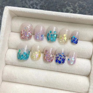 💟加一手工甲💅🏻年新款純手工穿戴甲閃閃亮片美甲藍色人魚姬香檳百搭夏季爆款純手工穿戴甲 UNI5