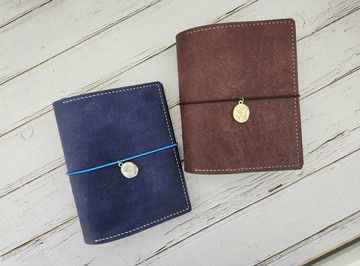 六孔手工皮革日記本