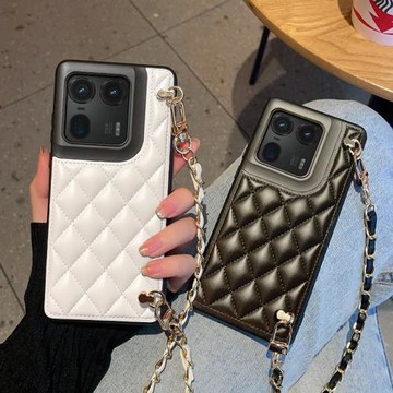 適用斜挎背包手鏈MOTO X50 Ultra小香風皮殼摩托羅拉x50ultra手機殼時尚菱格X50Ultra