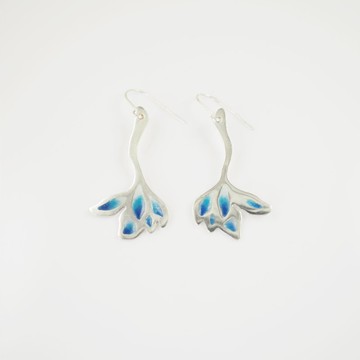 Magnolia 木蘭空窗琺瑯耳環