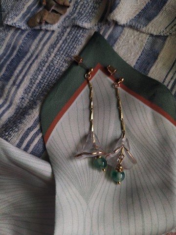 裙擺花長鏈垂墜耳環  / 水草玉