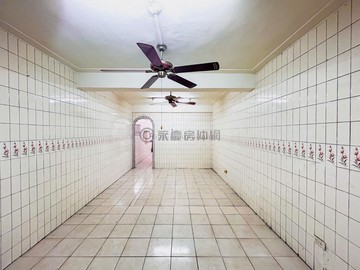 建工商圈高科大旁低總價美美活巷透天｜高雄市三民區正忠路