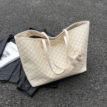 通勤大容量字母設計包包女時尚百搭托特包2025新款夏季休閑腋下包