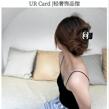韓國UR網紅新款抓夾女后腦勺赫本鯊魚夾高級感氣質夾子頭飾發夾潮