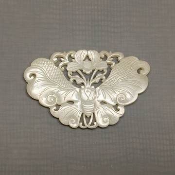 清代老白玉蝴蝶雕花 –  純古董SA-171