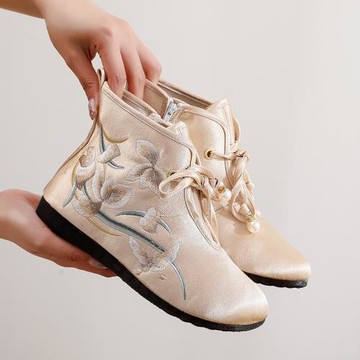 秋款繡花靴子古風鞋繡花鞋女休閑舒適平跟女鞋民族風布鞋女漢服靴