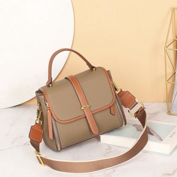 【伊卡柔Ikary】新款小方包潮流百搭單肩真皮女包(6001卡其)