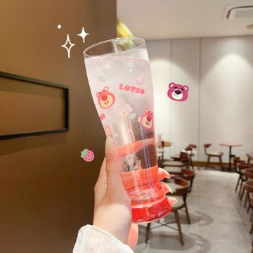草莓熊啤酒杯大容量水杯玻璃杯女生高顏值酒杯可愛家用果汁牛奶杯