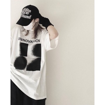 【AMERO】男女裝 圓領短袖T恤 幾何圖形印花 落肩款 五分袖 情侶裝