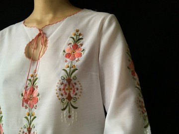 歐洲手工刺繡長袖上衣