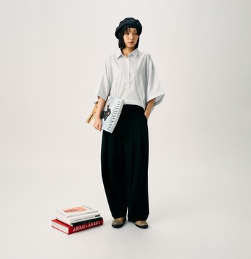 【新年限定・一套穿搭】造型寬袖襯衫+黑色寬管長褲 3999元