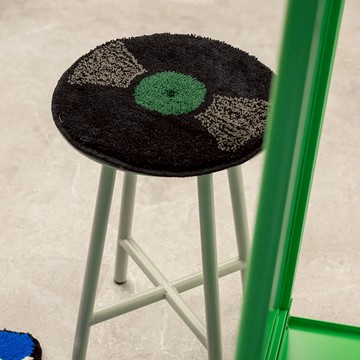 日本製 手工簇絨 蓬鬆軟軟小坐墊 綠黑膠