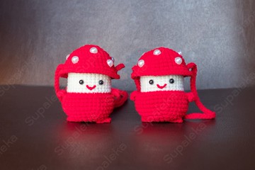 泰國鴻鴨牌 25 克容量袪風油套（僅外殼） - 胖胖菇圖案