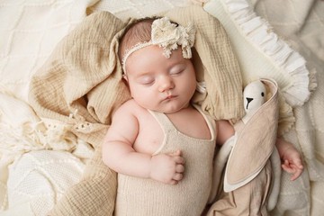 新生兒寫真攝影用 大米色嬰兒髮帶 - 波希米亞風格蝴蝶結飾品