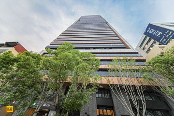 火車站高醫雙商圈/後驛捷運/景觀全新裝修三房平車｜高雄市三民區博愛一路