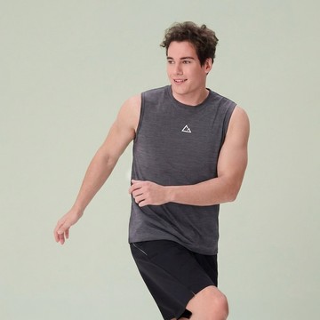 GIORDANO 男裝涼感透氣無側接縫彈性背心 01026243