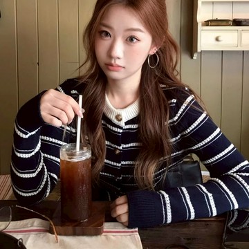 韓系溫柔風小個子條紋菱格針織上衣