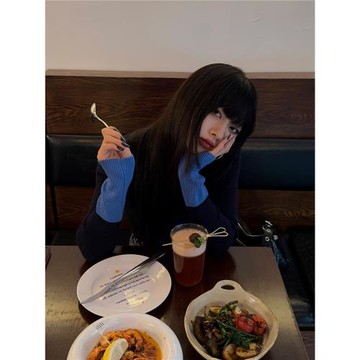 呆毛半高領針織打底衫女內搭秋冬設計感撞色正肩中領毛衣長袖上衣