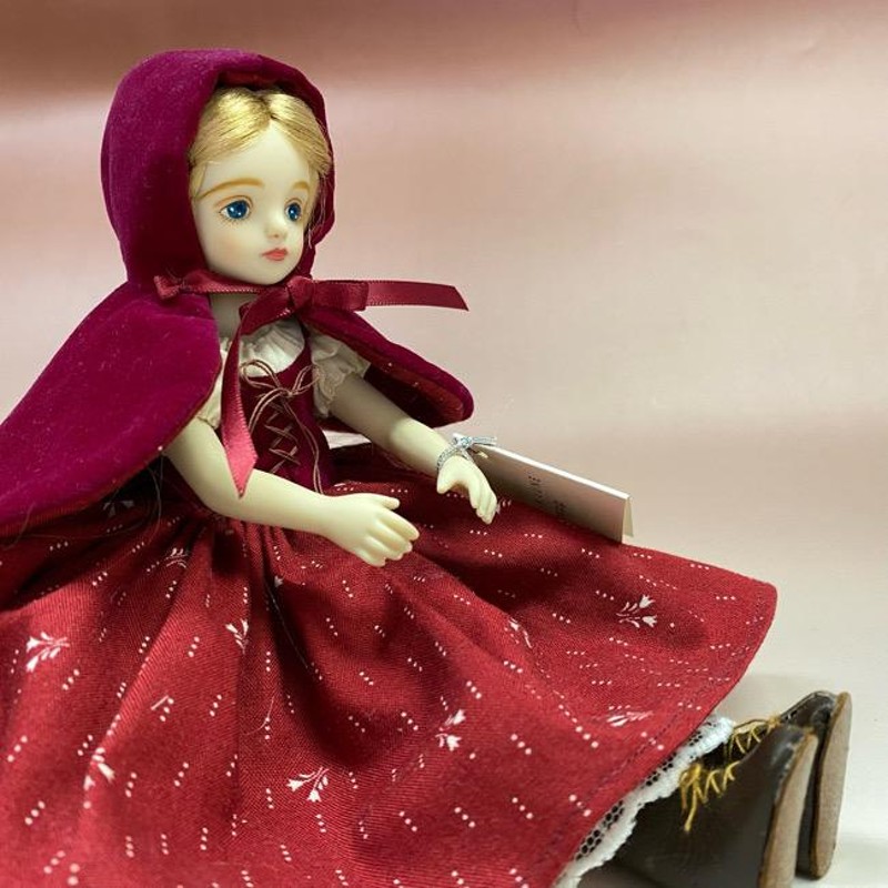 若月まり子 【赤ずきん】 若月まり子【赤ずきん】