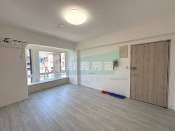 離塵鳳凰城美妝電梯三房｜新北市中和區圓通路