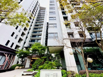 機捷特區｜公園首排｜精裝四房雙平車｜低於銀行鑒價｜台中市北屯區南興路