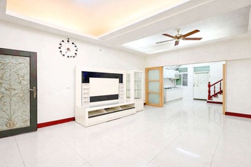 便宜RC正四樓美車庫透天中庄國小、國中｜高雄市大寮區永吉街