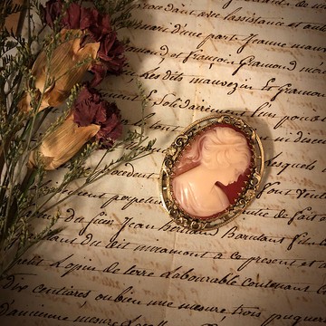 美國Cameo 風格仕女胸針