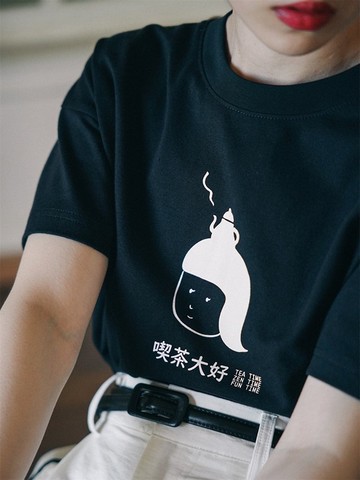 白色/黑色 日系復古喫茶少女圓領T恤 棉質印花寬鬆趣味印花上衣