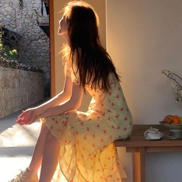 2022夏季新款溫柔風仙女高級感森系法式甜美氣質黃色碎花連衣裙子