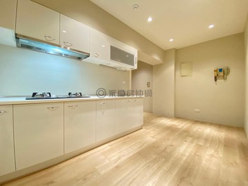 $文華捷運宅｜文青兩房加車位｜台中市西屯區成都路