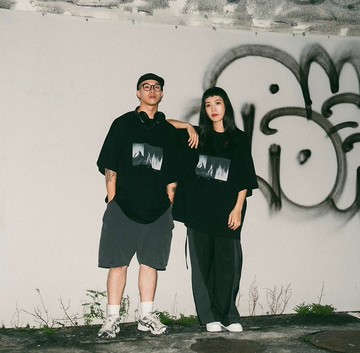 PFW-01 TRINITY ELEMENTS CORPORATE ETHOS Graphic TEE APOSTLE