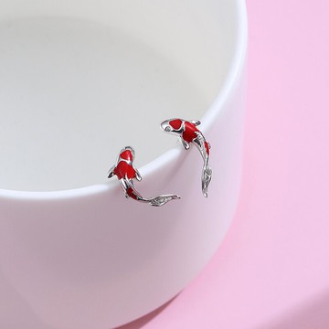 s925純銀高級感小魚耳釘年新款潮簡約小巧百搭冷淡風耳飾女