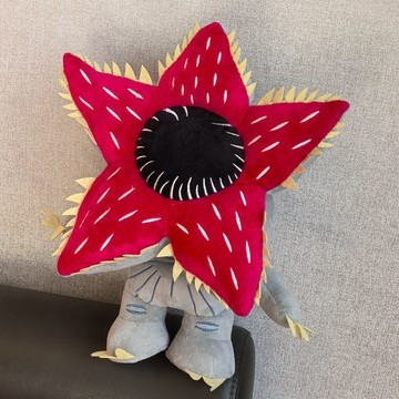 ✨小象優選✨跨境新款魔王Stranger things怪奇物語達達菊花怪毛絨玩具玩偶