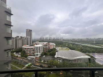 竹北高鐵興隆國小水岸視野4+1豪宅｜新竹縣竹北市文興路