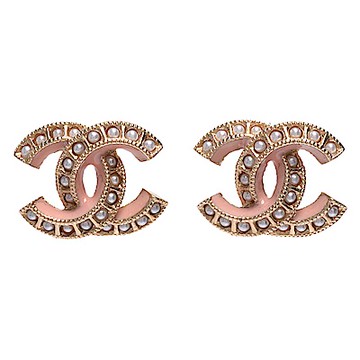 CHANEL 經典珍珠鑲嵌雙C LOGO蜜桃色飾邊造型穿式耳環(蜜桃粉X金)