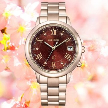 CITIZEN 星辰 xC 台灣限定 Hebe廣告配戴款 光動能 鈦金屬 電波 女錶 CB1138-62W 送禮 禮物 推薦