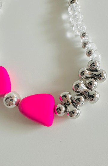 粉色银色串珠项链