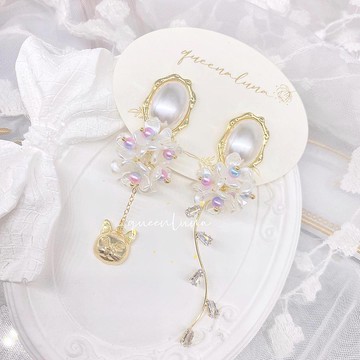 幻彩花瓣貓咪耳環