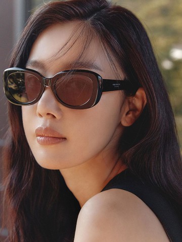 Oval Shape Monochrome Sunglasses [Black]