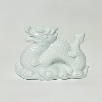 白瓷龍造型擺飾