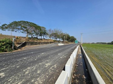 【萬丹灣內】近88道路護堤公園方正農地｜屏東縣萬丹鄉灣內段