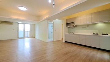 ⭐️文山特區旁｜高樓景觀宅｜大客廳全屋亮3房平車｜高雄市鳳山區建國路三段