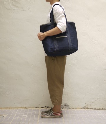 EVERYTHING IN BETWEEN 單寧牛仔布二用購物袋 — 小