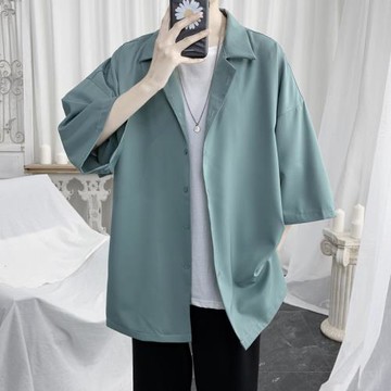 高級感西裝襯衫男短袖設計感冰絲上衣夏季薄款垂墜感絲綢中袖襯衣