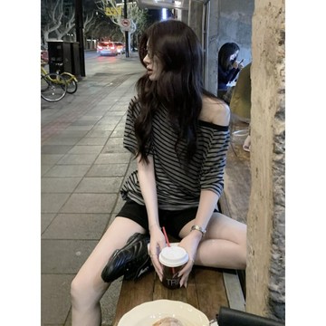 【PRPN】短袖T恤女 韓版上衣 露肩短袖 條紋T恤 慵懶風 斜肩T恤 質感衣服 女裝上衣 寬鬆上衣女 ins衣服