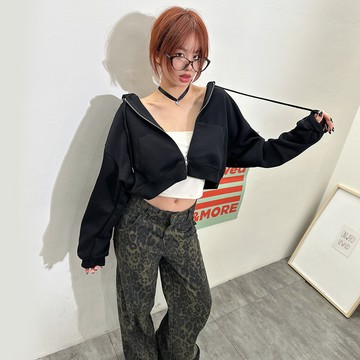 素色短版連帽棉外套-黑【KT281073】